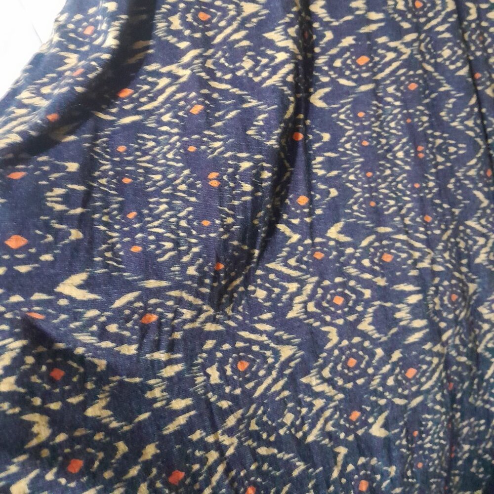Vintage LuLaRoe Carly high-low swing dress with geometric print - Picture 6 of 6